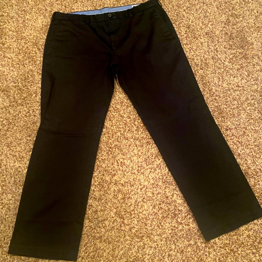 HAGGER DRESS PANTS 40x32 LIGHTLY USED IN GREAT CONDITION